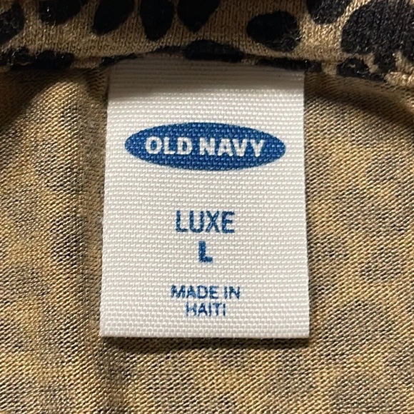 Women’s Old Navy Cheetah Print Blouse Size Large - Picture 5 of 6